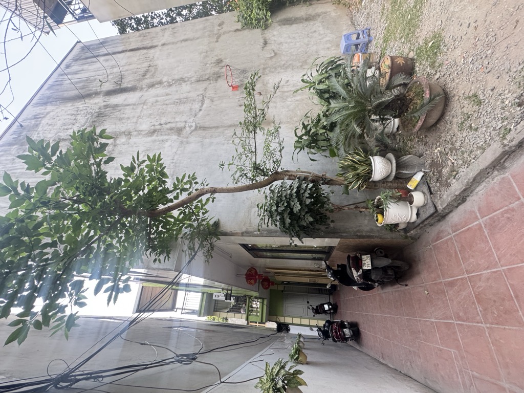 Nhà đẹp Hà Huy Tập,mặt tiền rộng,50m2 ,5.75 tỷ